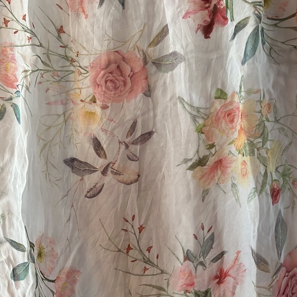 Cream Floral Sheer Sleeveless Top Size M - Picture 7 of 10